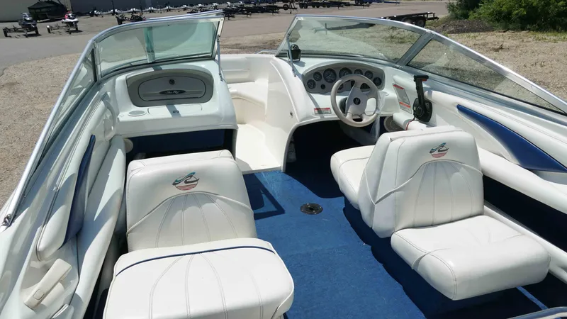 Slide: The Image of Sea Ray 185 Bow Rider 1998 - 5