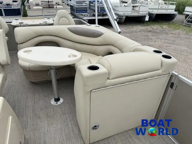 Slide: The Image of Sylvan 820 Cruise-N-Fish Pontoon 2017 - 21