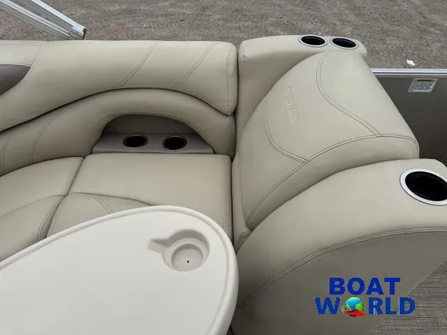 Slide: The Image of Sylvan 820 Cruise-N-Fish Pontoon 2017 - 23