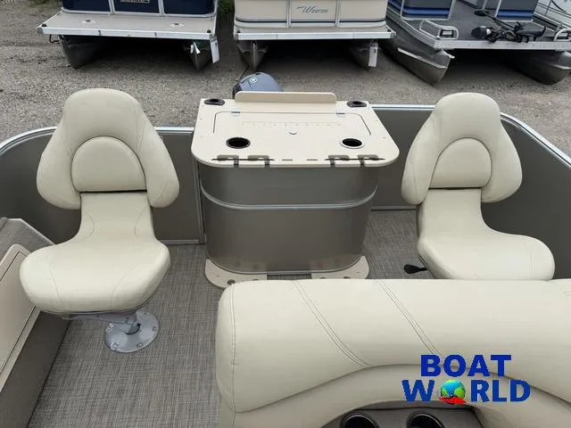 Slide: The Image of Sylvan 820 Cruise-N-Fish Pontoon 2017 - 6