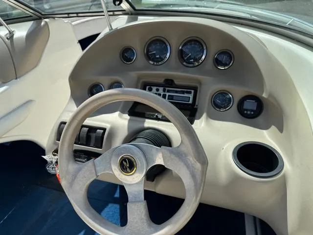 Slide: The Image of Sea Ray 190 1997 - 10