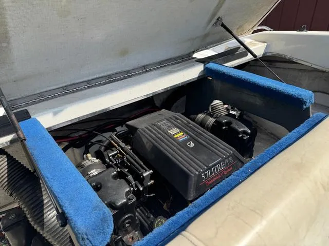 Slide: The Image of Sea Ray 190 1997 - 11