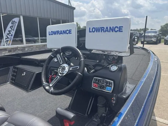 Slide: The Image of Nitro Z21 2018 - 5