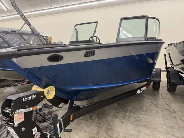 The Image of Alumacraft Competitor 175X Sport 2026 - 1