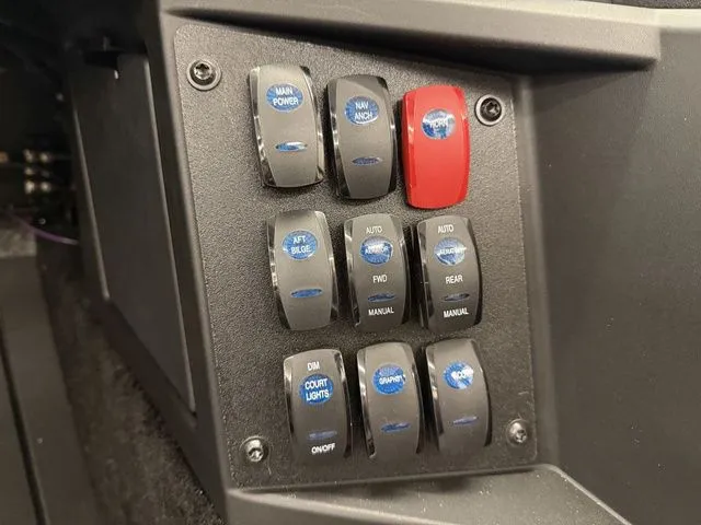 Slide: The Image of Alumacraft Competitor 175X Sport 2026 - 20