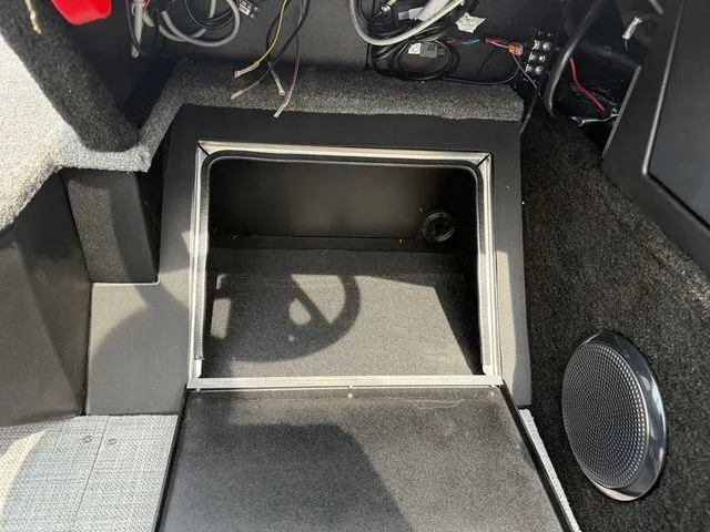 Slide: The Image of Alumacraft Trophy 185X Sport 2026 - 33