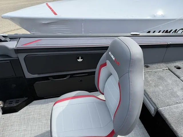 Slide: The Image of Alumacraft Trophy 185X Sport 2026 - 18