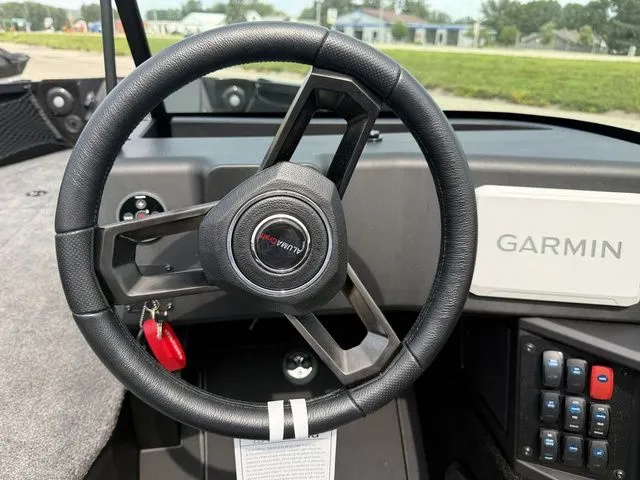 Slide: The Image of Alumacraft Trophy 185X Sport 2026 - 29