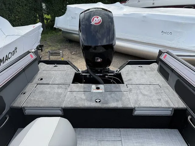 Slide: The Image of Alumacraft Trophy 185X Sport 2026 - 8