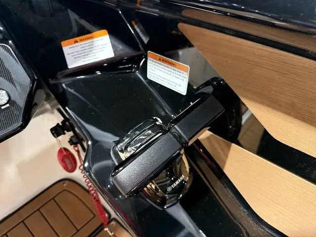 Slide: The Image of Yamaha 222SD 2025 - 25