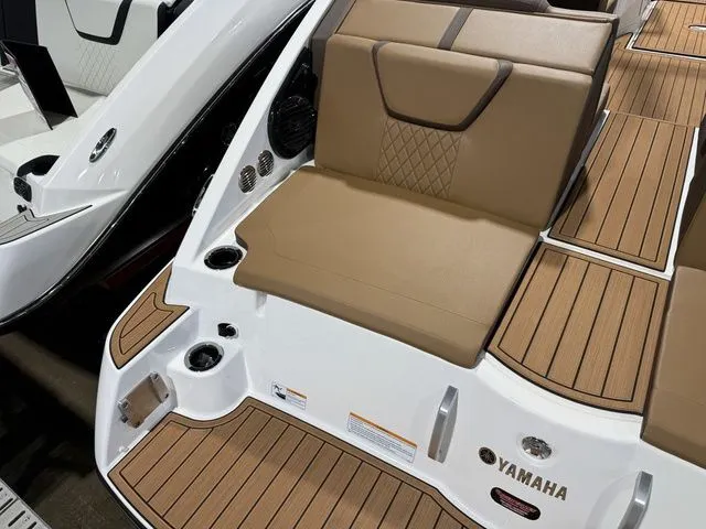 Slide: The Image of Yamaha 222SD 2025 - 6