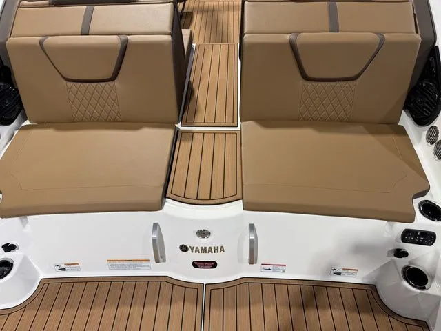 Slide: The Image of Yamaha 222SD 2025 - 5