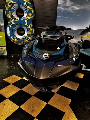 Slide: The Image of Sea-Doo GTX 170 2025 - 3