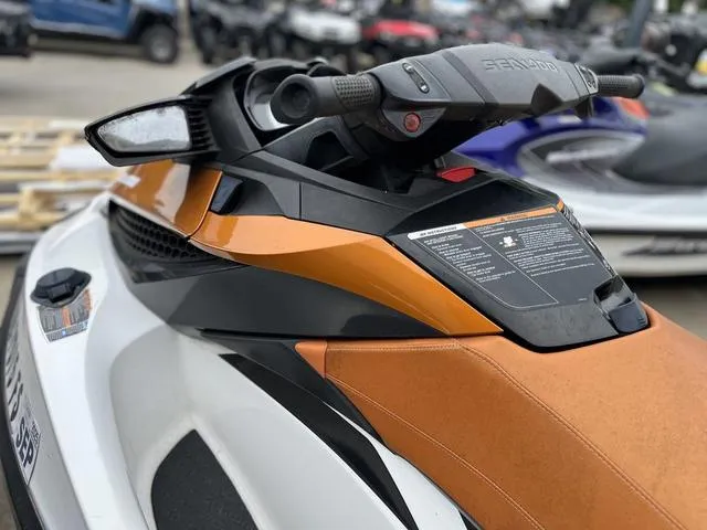 Slide: The Image of Sea-Doo GTX 2014 - 4