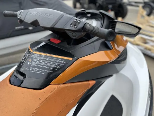 Slide: The Image of Sea-Doo GTX 2014 - 6