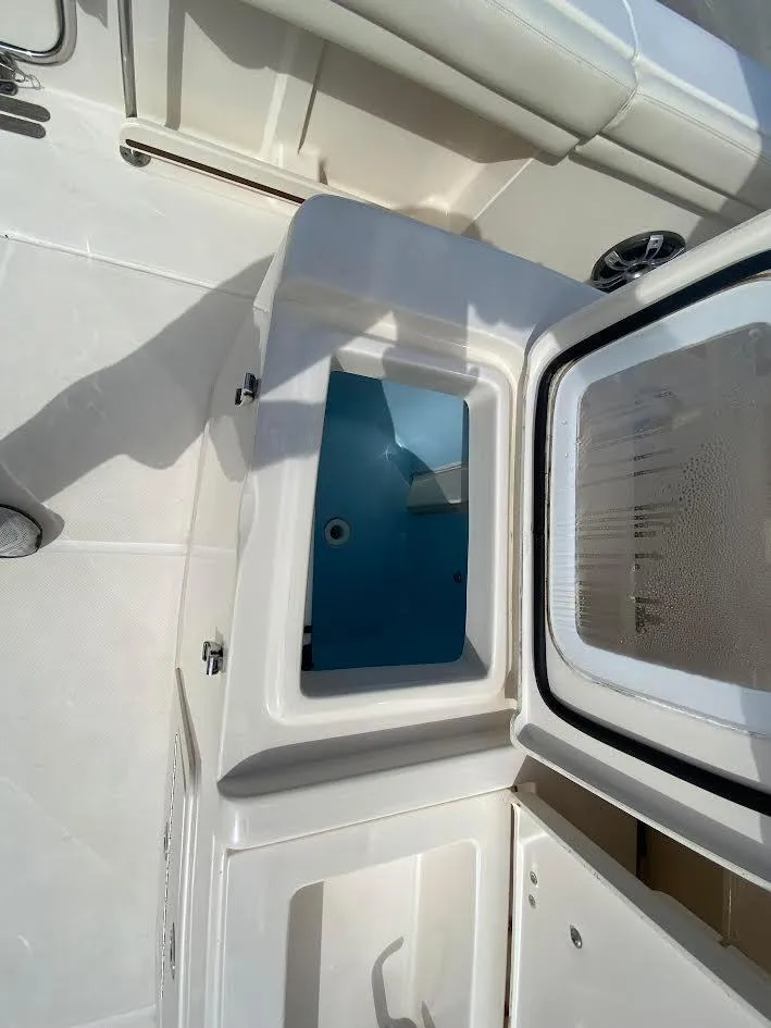 Slide: The Image of Grady-White Canyon 376 2020 - 19