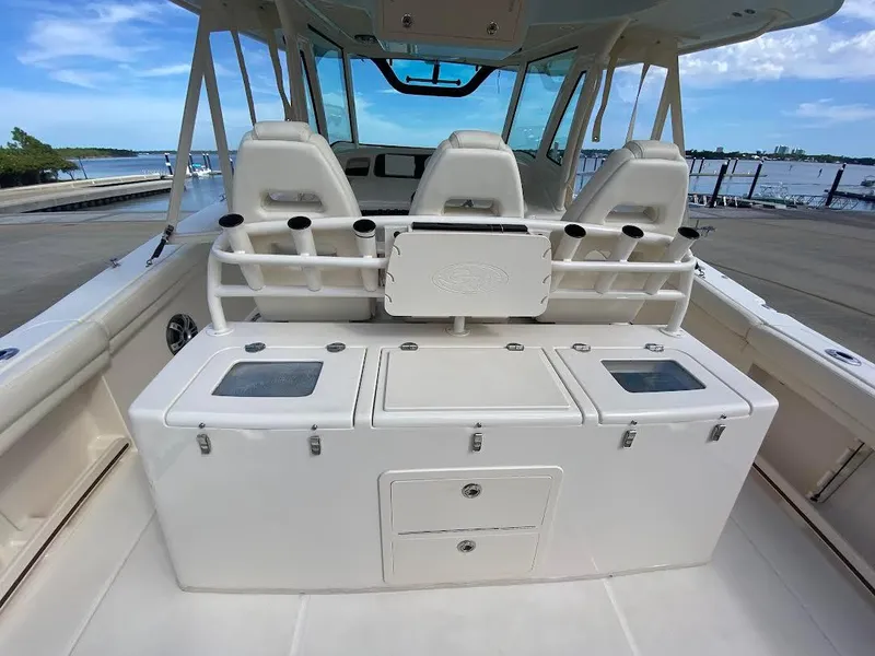 Slide: The Image of Grady-White Canyon 376 2020 - 9