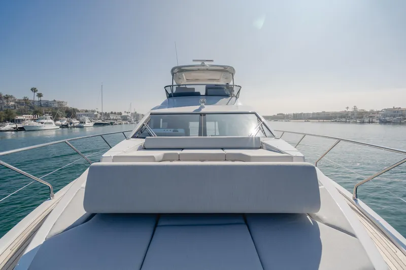 Slide: The Image of Azimut 60 2020 - 102