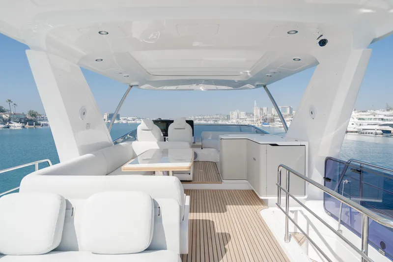 Slide: The Image of Azimut 60 2020 - 115