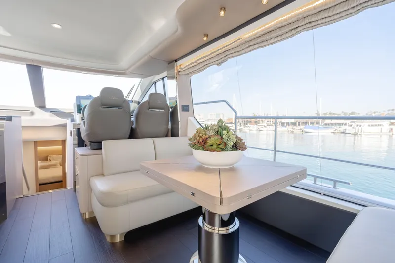 Slide: The Image of Azimut 60 2020 - 83