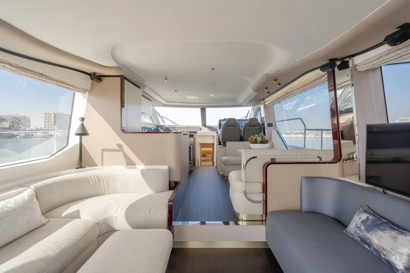 Slide: The Image of Azimut 60 2020 - 86