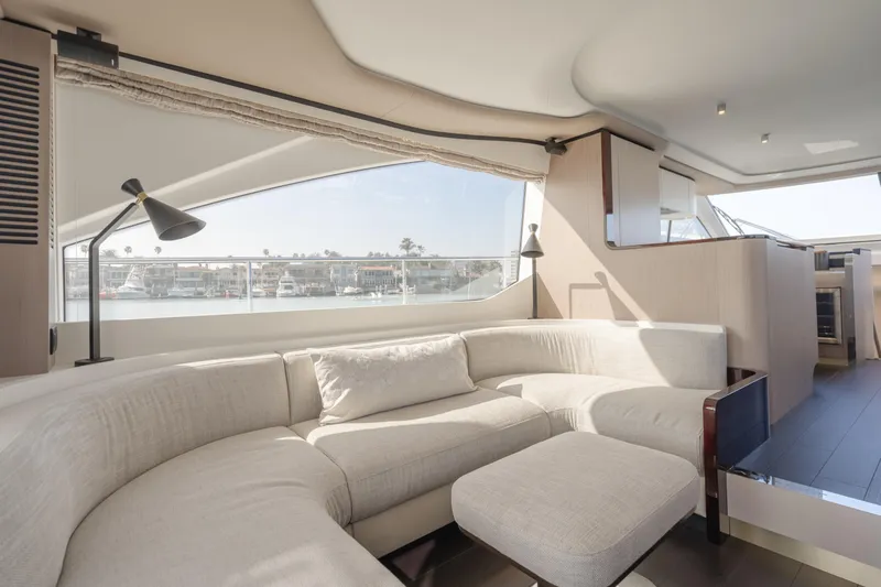 Slide: The Image of Azimut 60 2020 - 87