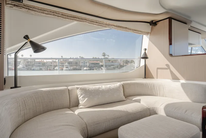 Slide: The Image of Azimut 60 2020 - 88