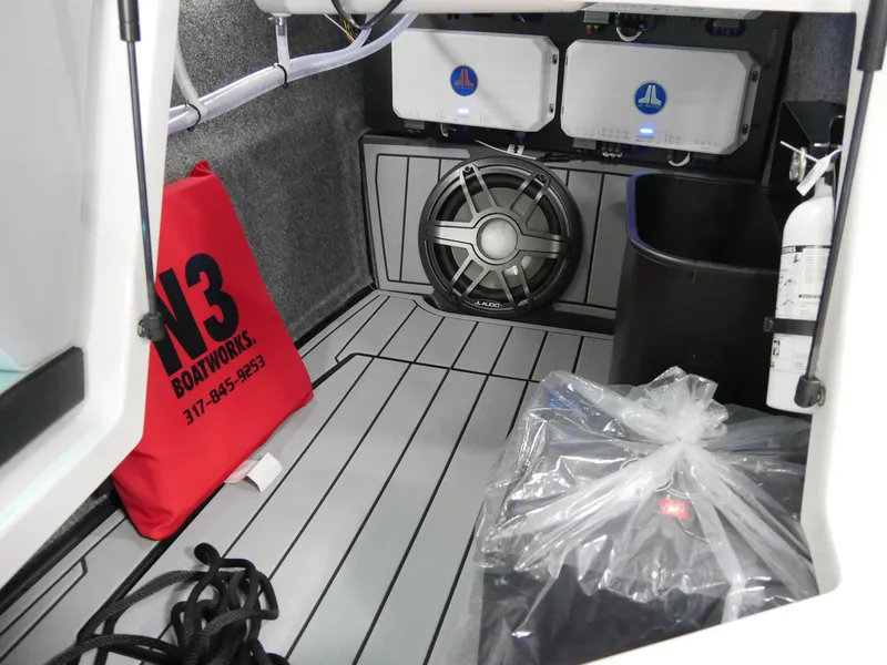 Slide: The Image of Nautique G23 2025 - 17