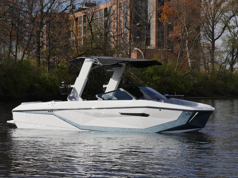 Slide: The Image of Nautique G23 2025 - 24