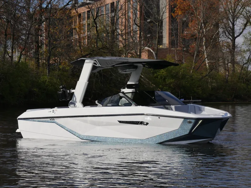 Slide: The Image of Nautique G23 2025 - 25