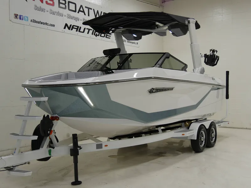 Slide: The Image of Nautique G23 2025 - 6