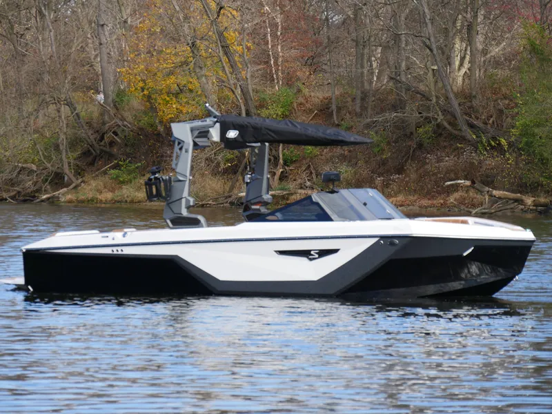 Slide: The Image of Nautique Super Air Nautique S23 2025 - 28