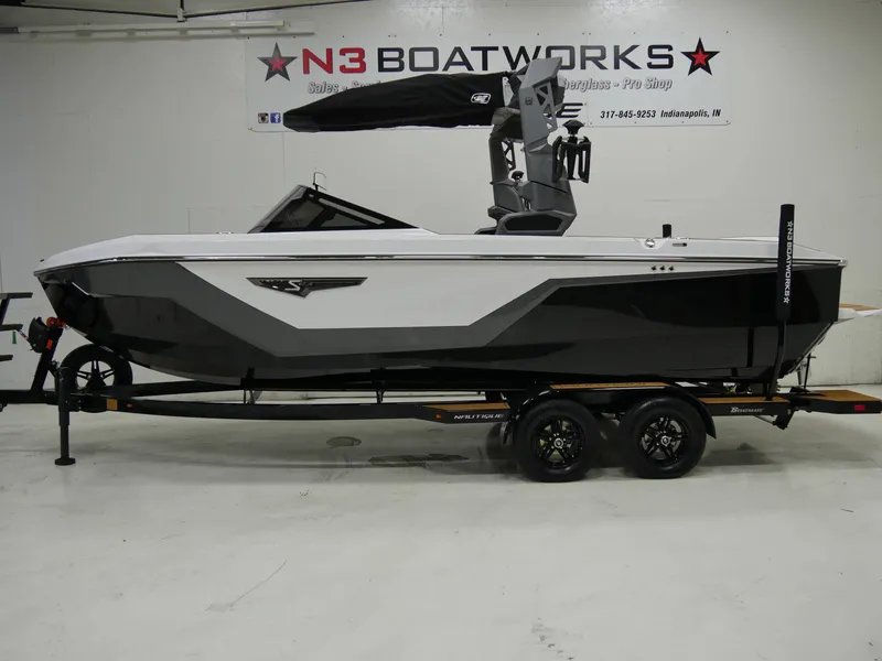 Slide: The Image of Nautique Super Air Nautique S23 2025 - 4
