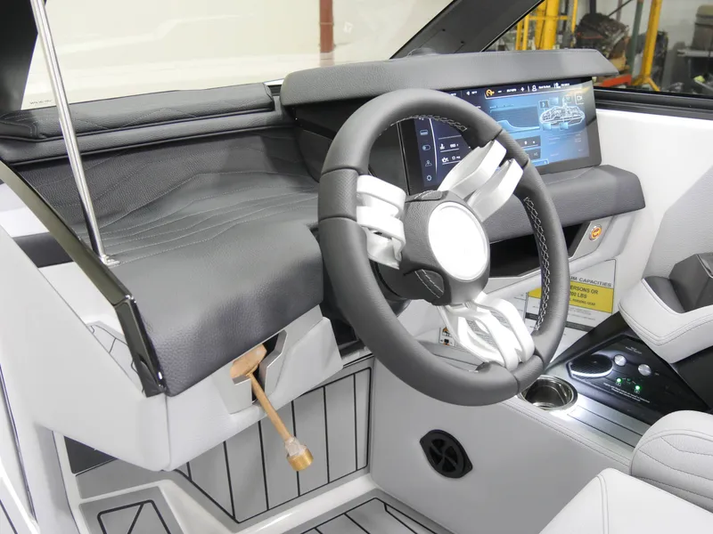 Slide: The Image of Nautique Super Air Nautique G21 2025 - 13