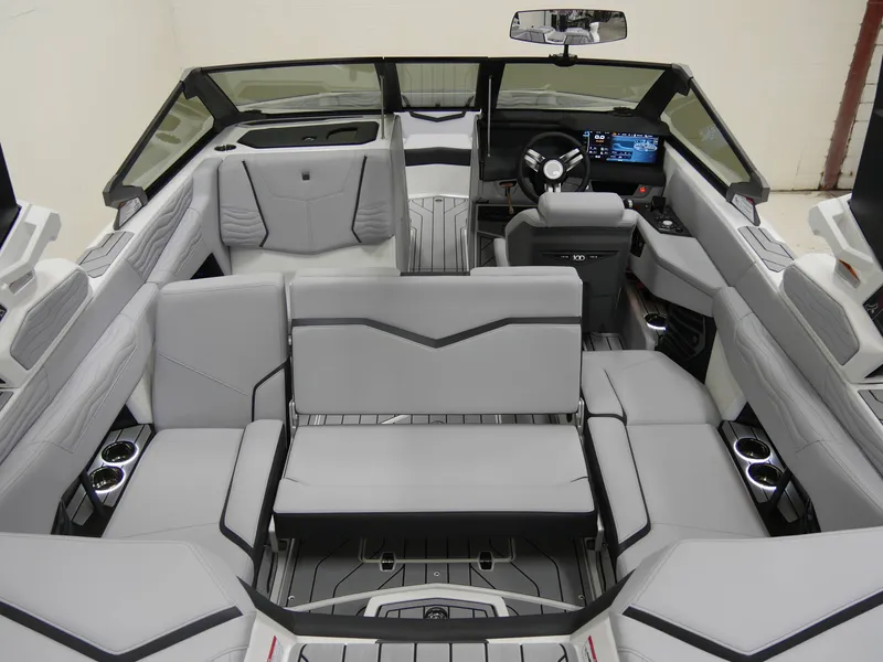 Slide: The Image of Nautique Super Air Nautique G21 2025 - 8