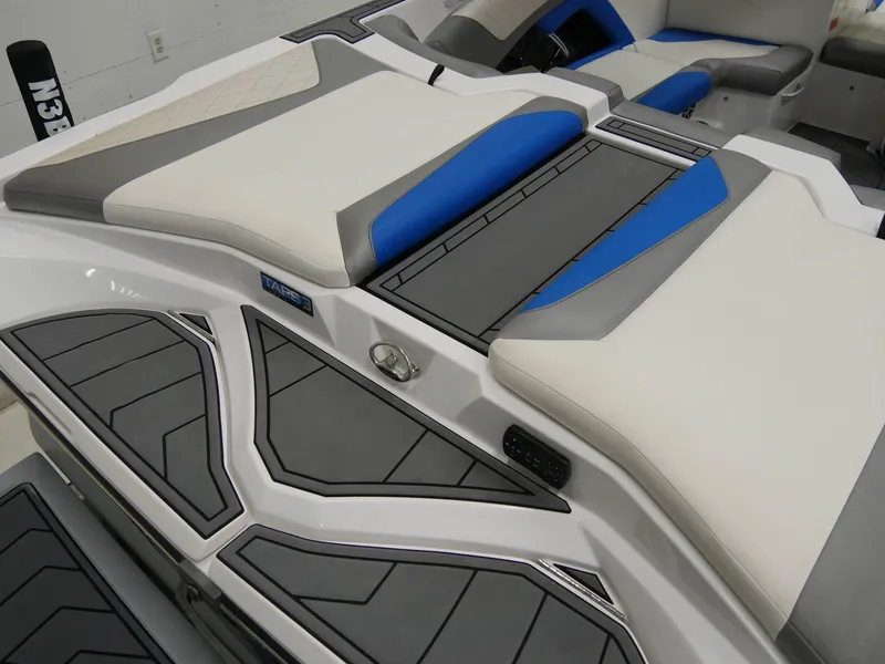 Slide: The Image of Tigé Z1 2017 - 19