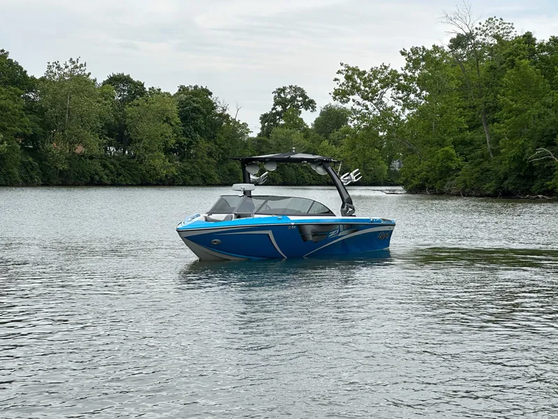 Slide: The Image of Tigé Z1 2017 - 23