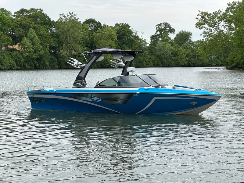 Slide: The Image of Tigé Z1 2017 - 24