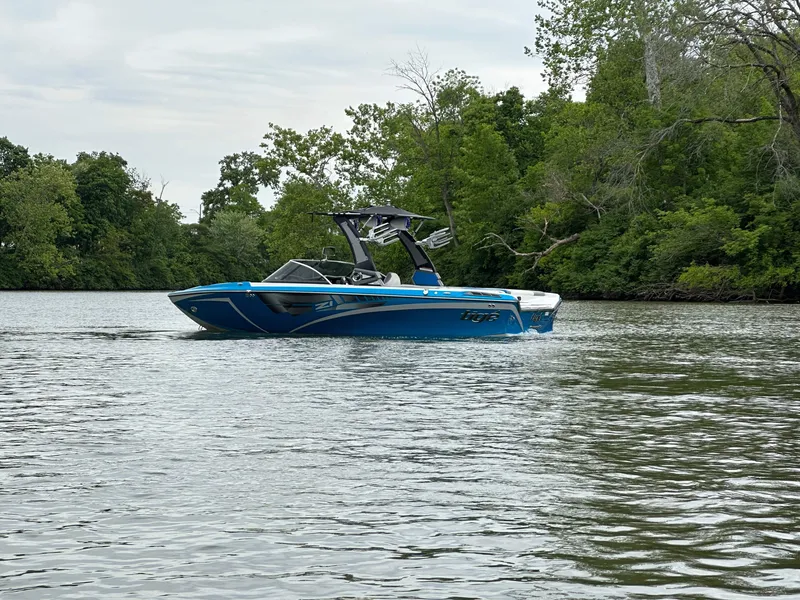 Slide: The Image of Tigé Z1 2017 - 25