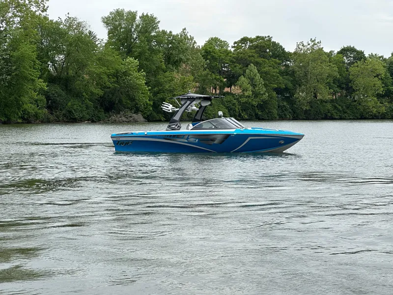 Slide: The Image of Tigé Z1 2017 - 26