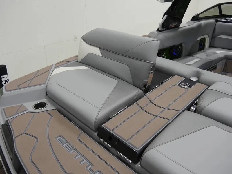 Slide: The Image of Centurion Ri245 2021 - 11