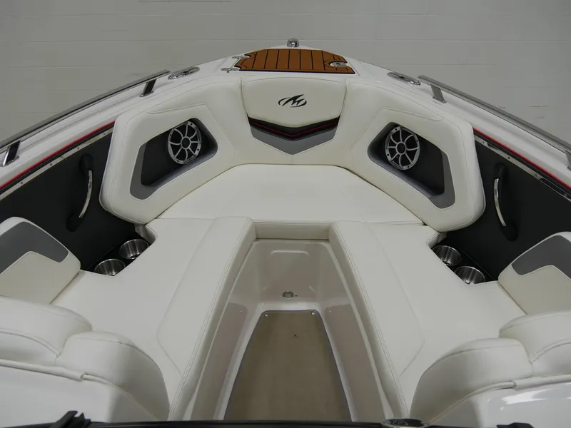 Slide: The Image of Monterey 234SS 2013 - 12