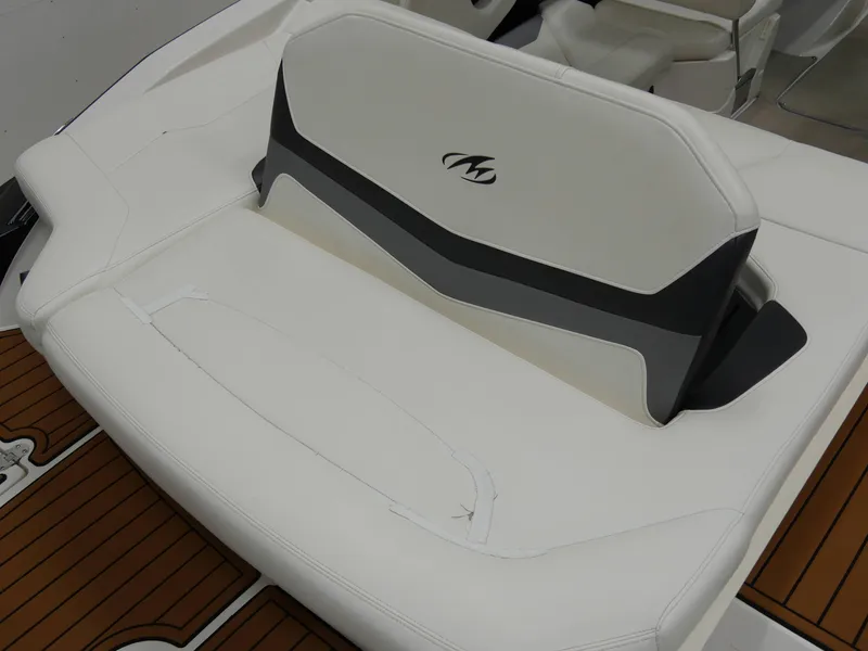 Slide: The Image of Monterey 234SS 2013 - 15