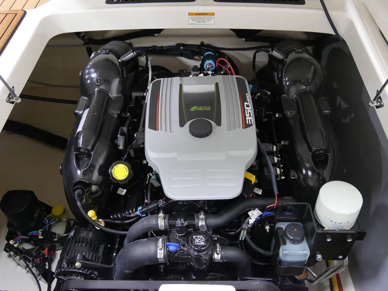 Slide: The Image of Monterey 234SS 2013 - 18