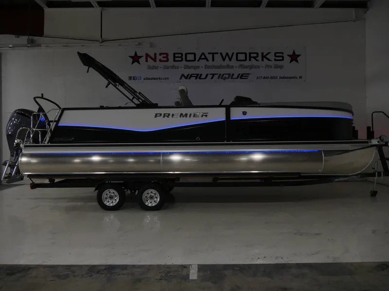 Slide: The Image of Premier 250 Solaris RL 2024 - 8