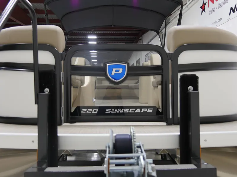 Slide: The Image of Premier 220 Sunscape RE XLC 2025 - 4