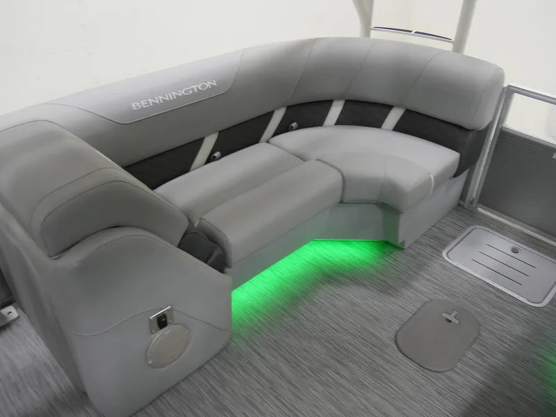 Slide: The Image of Bennington SX25 2021 - 13