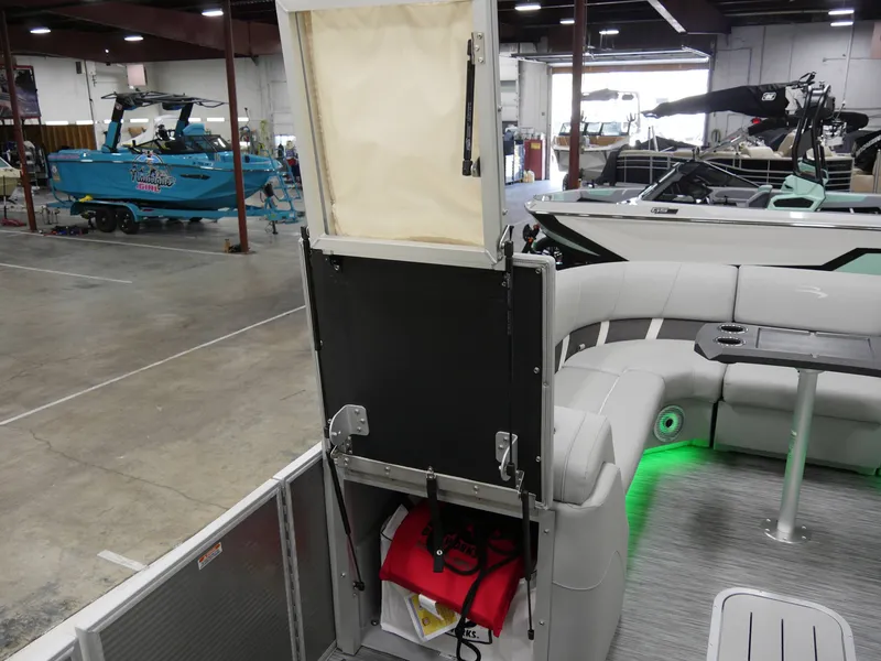 Slide: The Image of Bennington SX25 2021 - 21