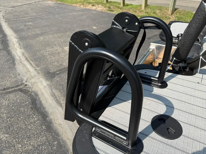 Slide: The Image of 2026 Bentley Pontoons Elite 223 Swingback Dual Capt. ladder detail on deck. - 25