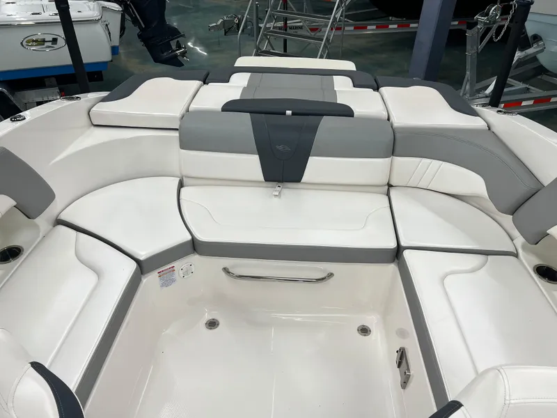 Slide: The Image of Chaparral 23 SSi 2021 - 6